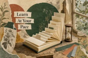 کتابی بی‌نوشته روی میز کنار پنجره به پلکانی کاغذی با بخش‌های قابل‌تنظیم تبدیل شده و کنار آن یک ساعت شنی قرار دارد.